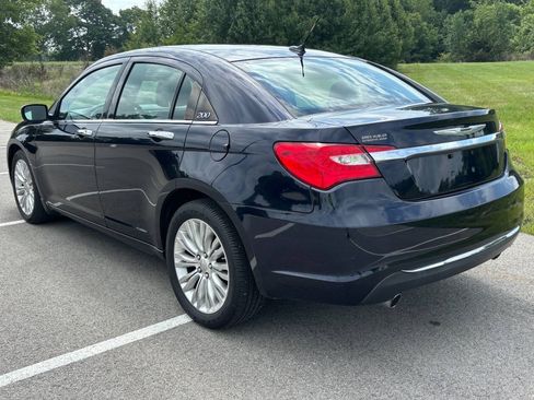 Used 2012 Chrysler 200 Limited FWD image 5