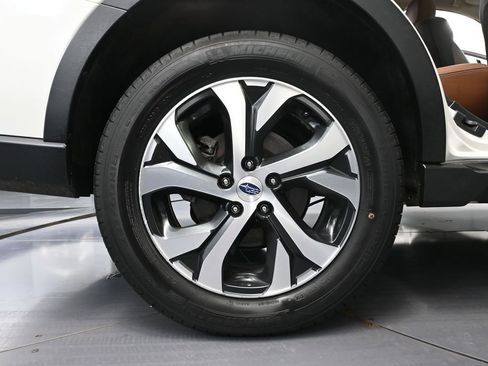 Used 2022 Subaru Outback Touring XT AWD/4WD image 14
