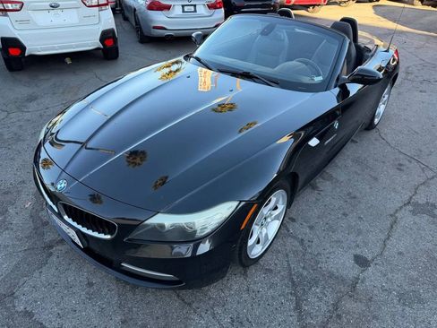 Used 2009 BMW Z4 sDrive30i image 8