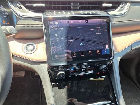 Certified 2025 Jeep Grand Cherokee Summit AWD/4WD image 25