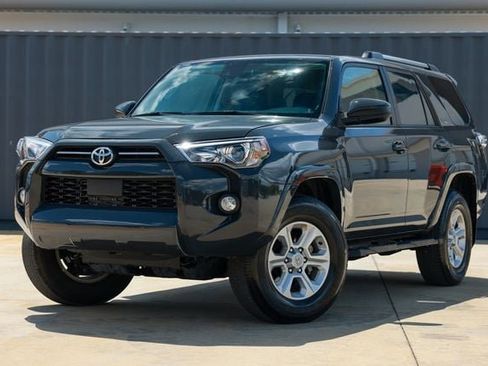 Used 2024 Toyota 4Runner SR5 RWD image 1