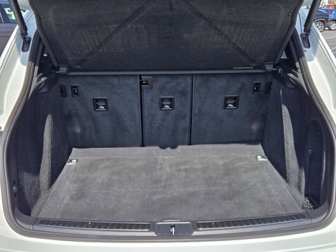 Used 2021 Porsche Macan AWD/4WD image 27