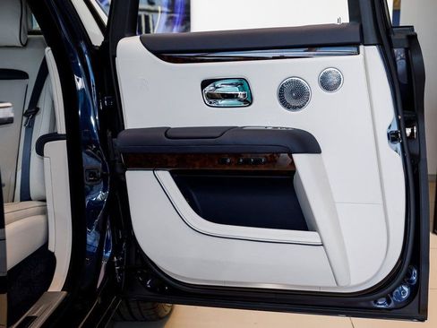 Used 2021 Rolls-Royce Ghost image 33