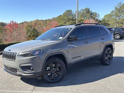 Used 2023 Jeep Cherokee Altitude Lux