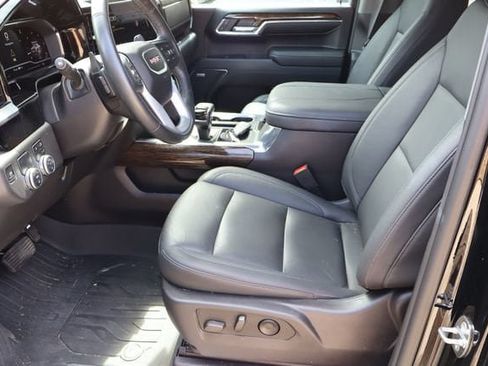 Used 2024 GMC Sierra 1500 Elevation w/ Elevation Premium Package RWD image 15