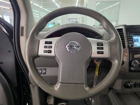 Used 2019 Nissan Frontier SL AWD/4WD image 17
