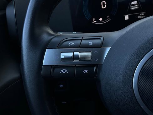 Used 2025 Hyundai Kona SEL image 34