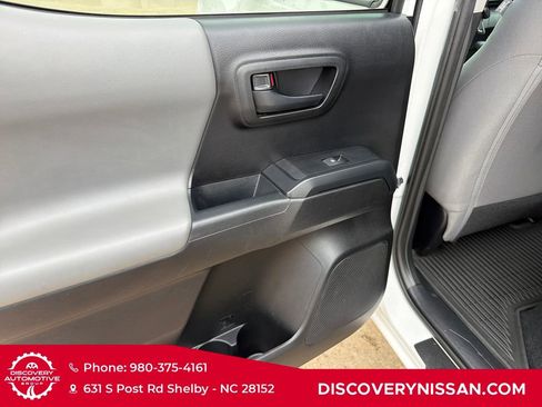Used 2022 Toyota Tacoma SR AWD/4WD image 28