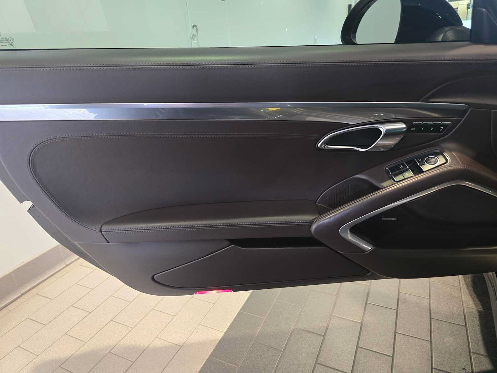 Used 2014 Porsche 911 Carrera 4S AWD/4WD image 18