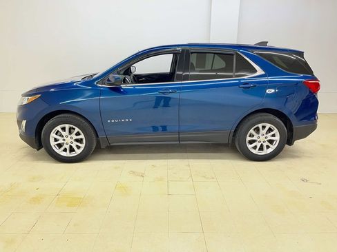 Used 2019 Chevrolet Equinox LT image 2