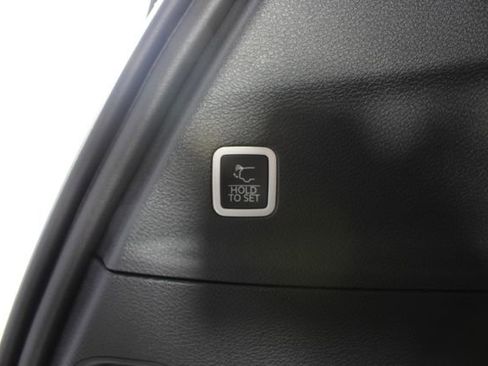New 2027 Chrysler Pacifica Select FWD image 20