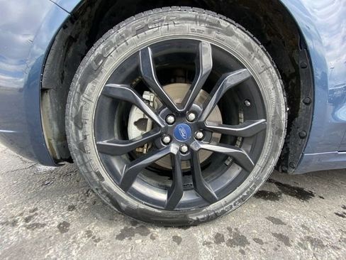 Used 2019 Ford Fusion SE w/ Equipment Group 151A FWD image 10