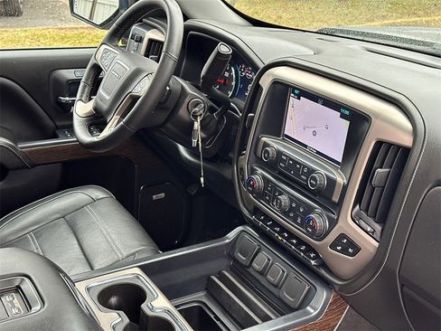 Used 2018 GMC Sierra 1500 Denali w/ Denali Ultimate Package image 11