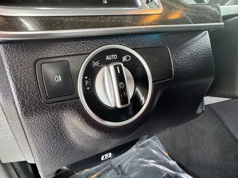 Used 2016 Mercedes-Benz E 350 Sedan image 12