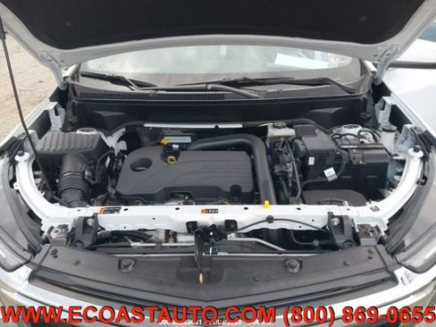 Used 2023 Chevrolet Equinox LT w/ LPO, Floor Liner Package image 9