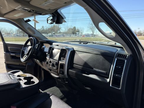 Used 2017 RAM 2500 Laramie image 15