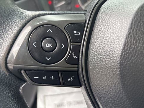 Used 2021 Toyota Corolla LE FWD image 16