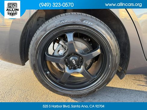 Used 2018 MAZDA MAZDA3 Touring FWD image 16