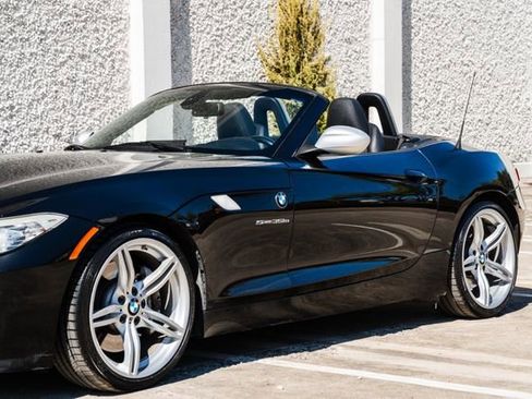 Used 2012 BMW Z4 sDrive35is image 66