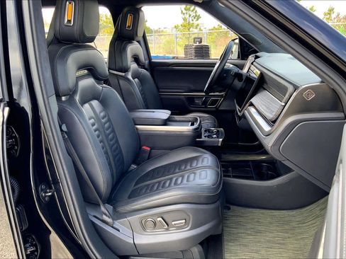 Used 2023 Rivian R1S Adventure image 8