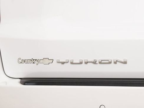 Used 2024 GMC Yukon XL Denali AWD/4WD image 23