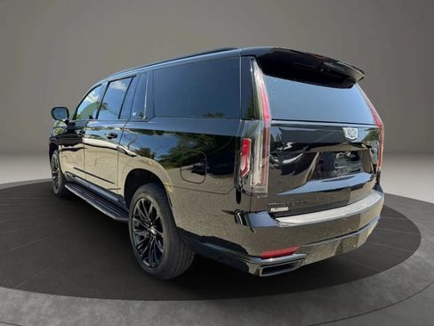 Used 2021 Cadillac Escalade ESV Sport w/ Driver Assist Tech Package AWD/4WD image 7
