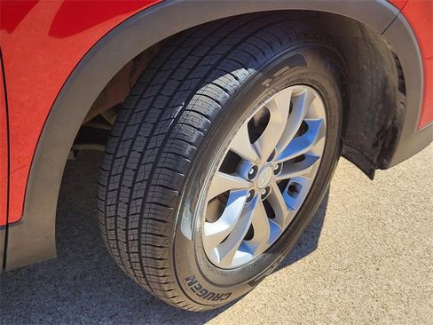 Used 2020 Hyundai Santa Fe SEL image 5