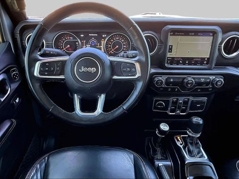 Used 2018 Jeep Wrangler Unlimited Sahara AWD/4WD image 6
