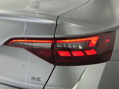 Used 2024 Volkswagen Jetta SE FWD image 26