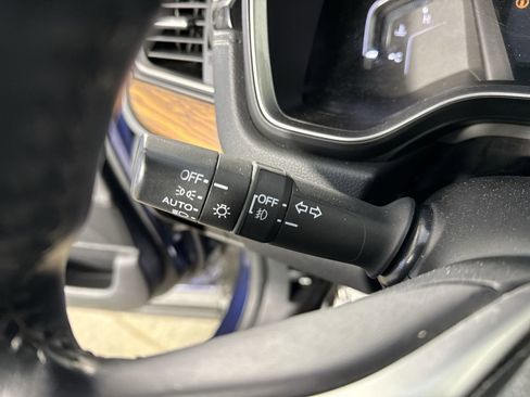 Used 2018 Honda CR-V Touring image 15