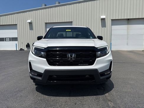 Certified 2024 Honda Ridgeline Black Edition image 2
