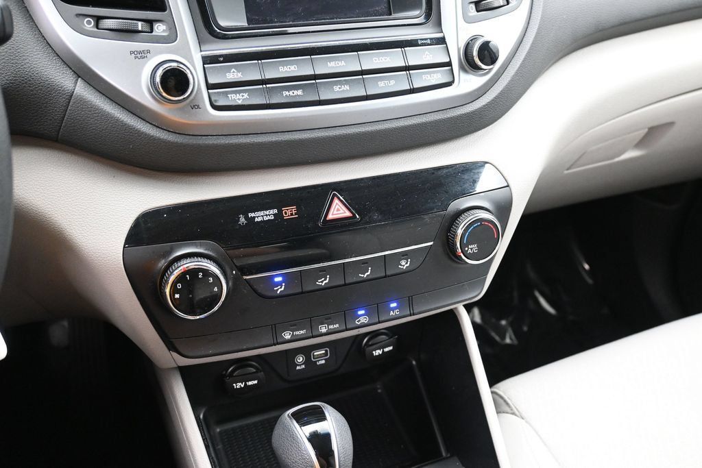 Used 2017 Hyundai Tucson SE w/ SE Popular Package 02 FWD image 17
