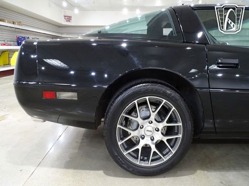 Used 1994 Chevrolet Corvette Coupe image 32
