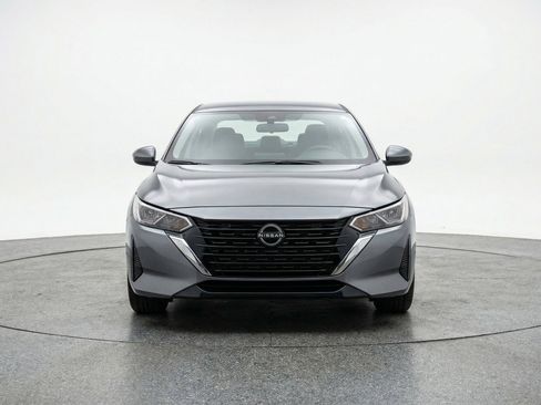 Used 2025 Nissan Sentra S image 2