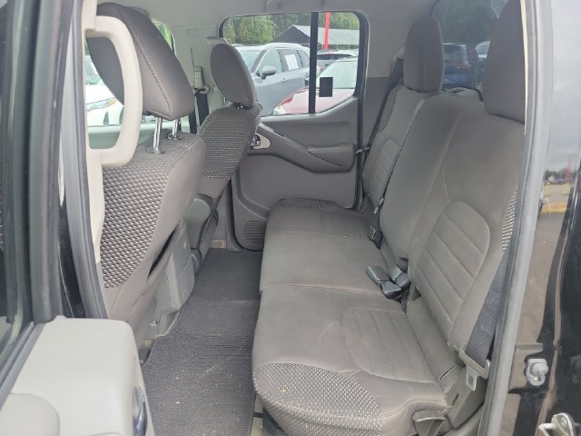 Used 2012 Nissan Frontier SV w/ Sport Appearance Pkg RWD image 10