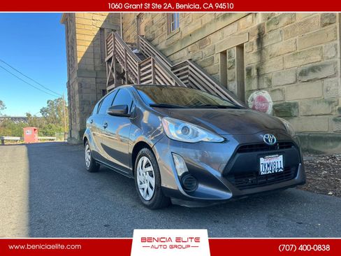 Used 2015 Toyota Prius C One FWD image 1