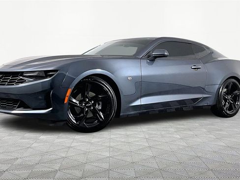 Used 2023 Chevrolet Camaro LT image 1