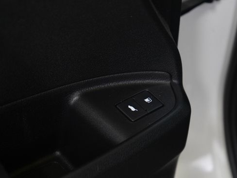 Used 2017 Honda Pilot Touring image 26