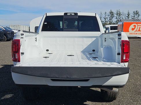 New 2026 RAM 2500 Laramie w/ Night Edition AWD/4WD image 10