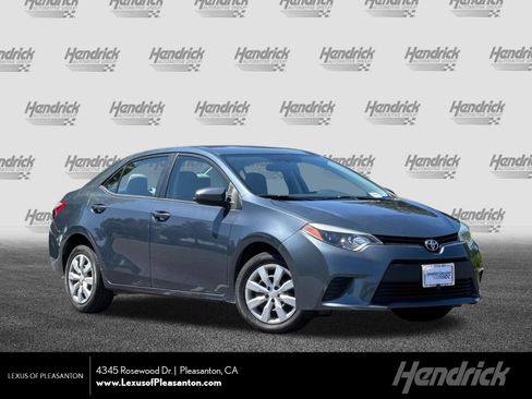 Used 2014 Toyota Corolla LE FWD image 1