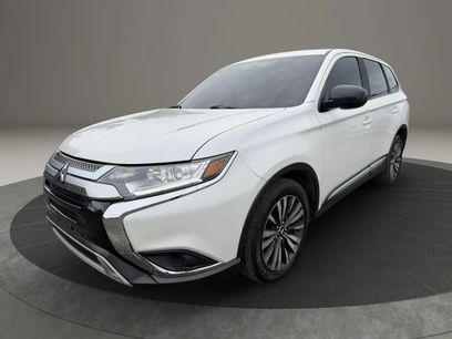 Used 2020 Mitsubishi Outlander ES