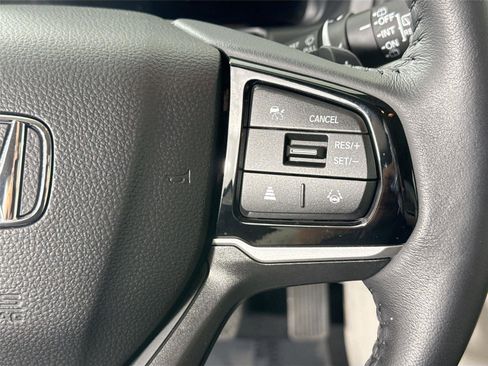 Used 2025 Honda Odyssey EX-L image 18