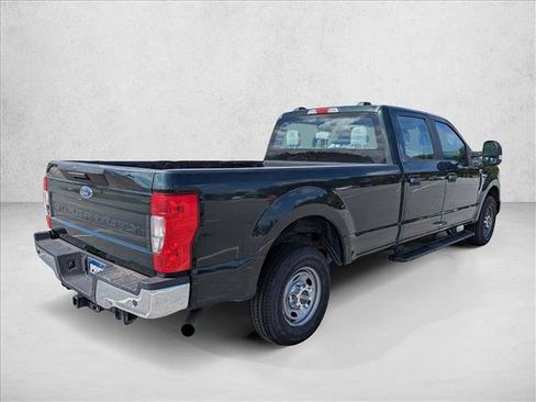 Used 2022 Ford F250 XL w/ Power Equipment Group image 5