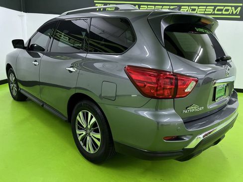 Used 2019 Nissan Pathfinder SL AWD/4WD image 7