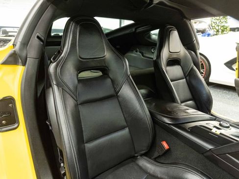 Used 2014 Chevrolet Corvette Stingray Coupe image 12