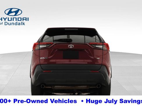 Used 2022 Toyota RAV4 LE FWD image 8