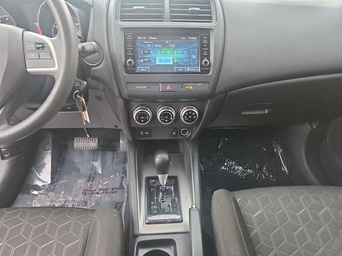 Used 2023 Mitsubishi Outlander Sport ES AWD/4WD image 11