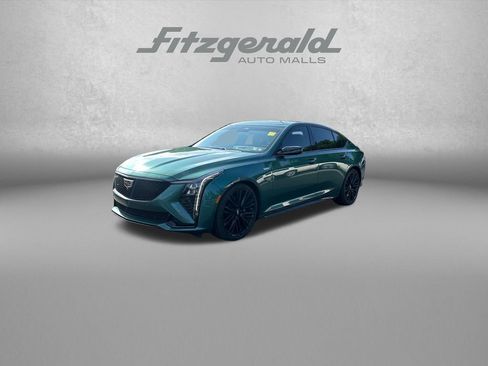 Used 2026 Cadillac CT5 V w/ Technology Package RWD image 3