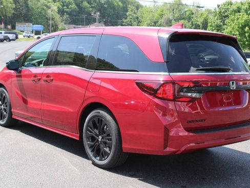 New 2026 Honda Odyssey Sport-L image 11