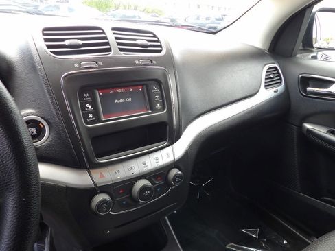 Used 2014 Dodge Journey SXT w/ Flexible Seating Group AWD/4WD image 7
